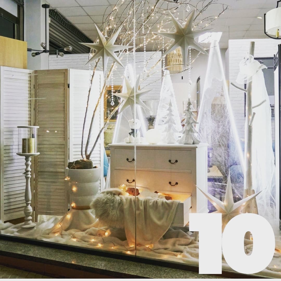 🤩Concurso de escaparates del Prat!! Si te gusta nuestro escaparate ves a @elpratcomerc y dale un like ❤al 10. Gracias!!!😊 #halsonmobles #elpratdellobregat #baixllobregat #barcelona #elpratcomerç #concursdaparadors #escaparatesnavidad #merrychristmas #navidad #muebleromántico #muebleamedida